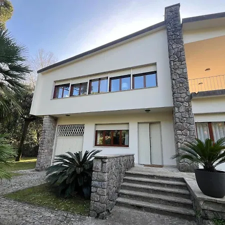 A Due Passi Dal Mare Forte dei Marmi